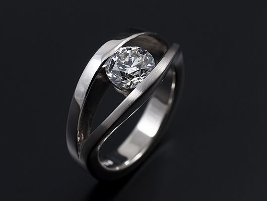 Round Brilliant Cut Diamond Engagement Rings Glasgow, Scotland