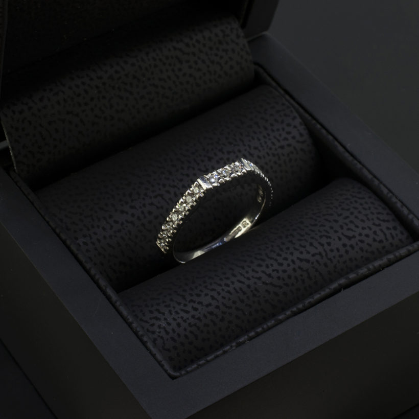 Platinum Claw Set Diamond Dress Ring with Round Brilliant Cut Diamonds 0.26ct Total.
