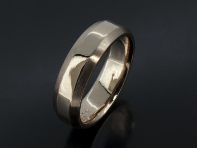 Gents 9kt Yellow Gold Chamfered Design Wedding Ring.