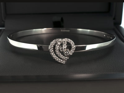 Platinum Claw and Rub over Set Diamond Hinged Bangle, Heart Design Detail with Round Brilliant Cut Diamonds 0.47ct Total