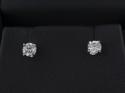 Platinum Twist Set Diamond Stud Earrings, Round Brilliant Cut Diamonds 0.30ct E Colour SI2 Clarity