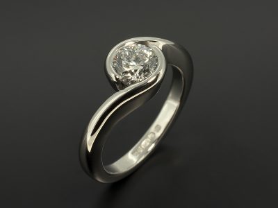 Round Brilliant Cut Diamond 0.91ct D Colour SI1 Clarity Set in Platinum in a Twist Tension Design