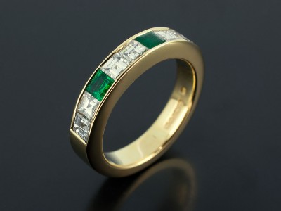 18kt Yellow Gold Diamond Carré Cut and Square Emerald Eternity Ring