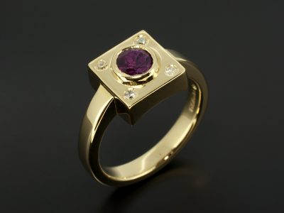 18kt Yellow Gold Rub-over Set Round Ruby 0.55ct & Secret Set Round Brilliant Cut Diamond 0.05ct (4) Square Ring Design