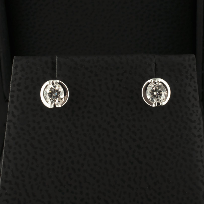 Platinum Set Diamond Stud Earrings with Round Brilliant Cut Diamonds
