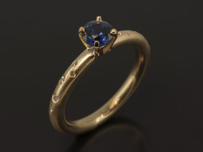 9kt Yellow Gold Claw Set Round Sapphire 1.06ct & Scattered Secret Set Round Brilliant Cut Diamonds 0.13ct (11)