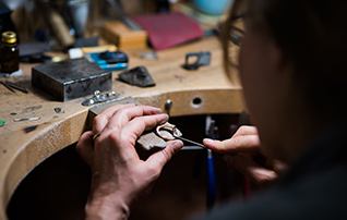 Blair and Sheridan goldsmith creates a bespoke ring