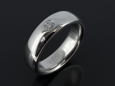 Gents 18kt White Gold with 0.2ct Round Brilliant Cut Diamond F SI