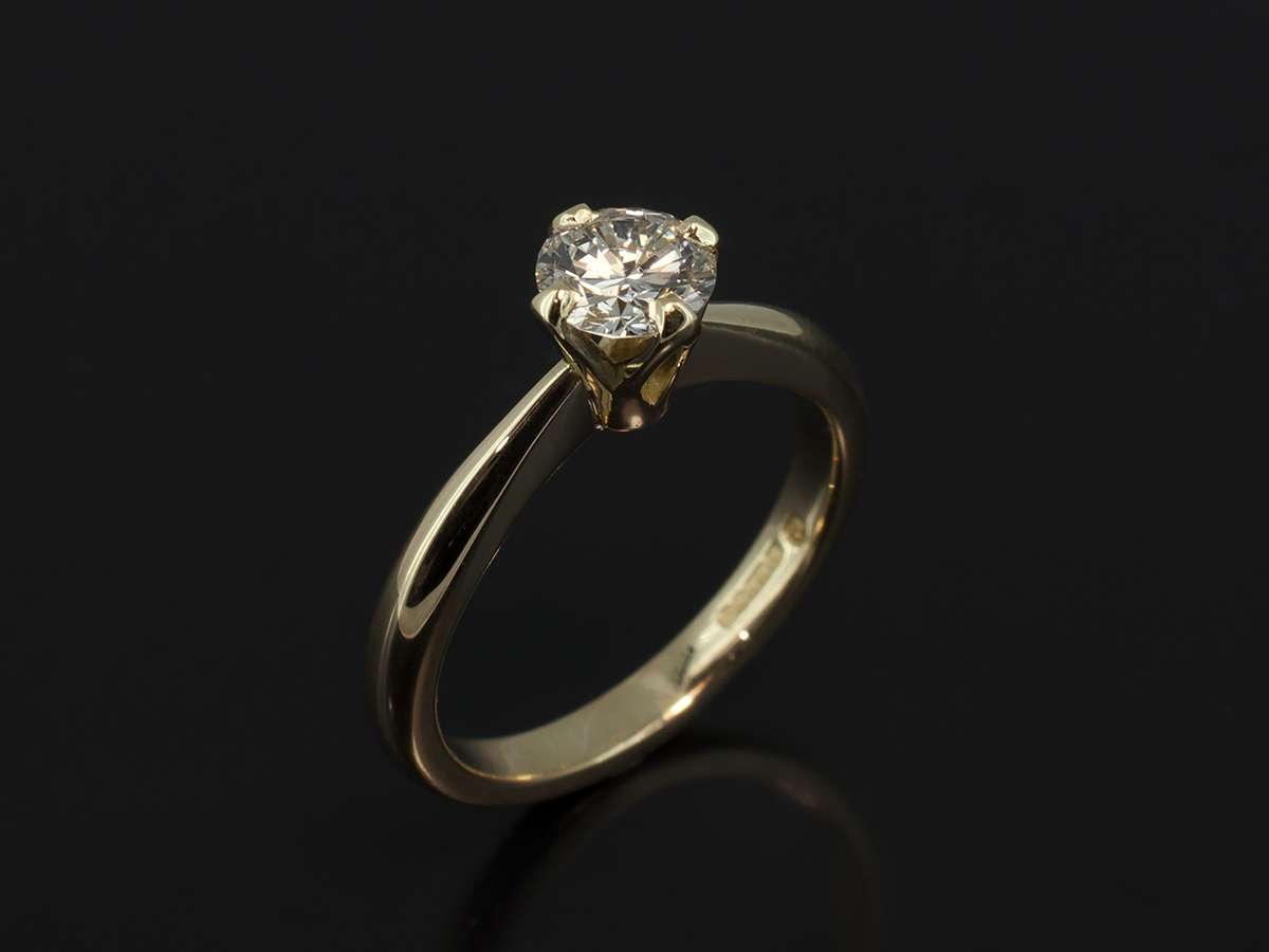 Round Brilliant Cut Diamond Engagement Rings Glasgow, Scotland