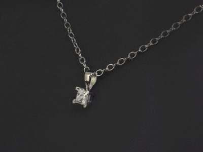 Platinum Claw Set Pendant, Princess Cut Diamond, 0,31ct, H Colour, SI Clarity on Trace Chain