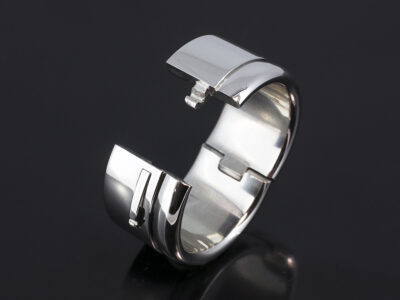 Gents Hinged Wedding Ring, Platinum, 12mm Width - open