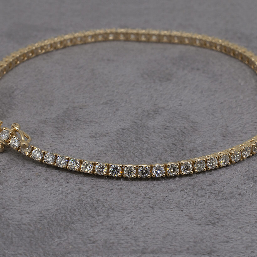 Lab Grown Diamond Tennis Bracelet in 18kt Yellow Gold With Round Brilliant Cut Diamonds 3.13ct