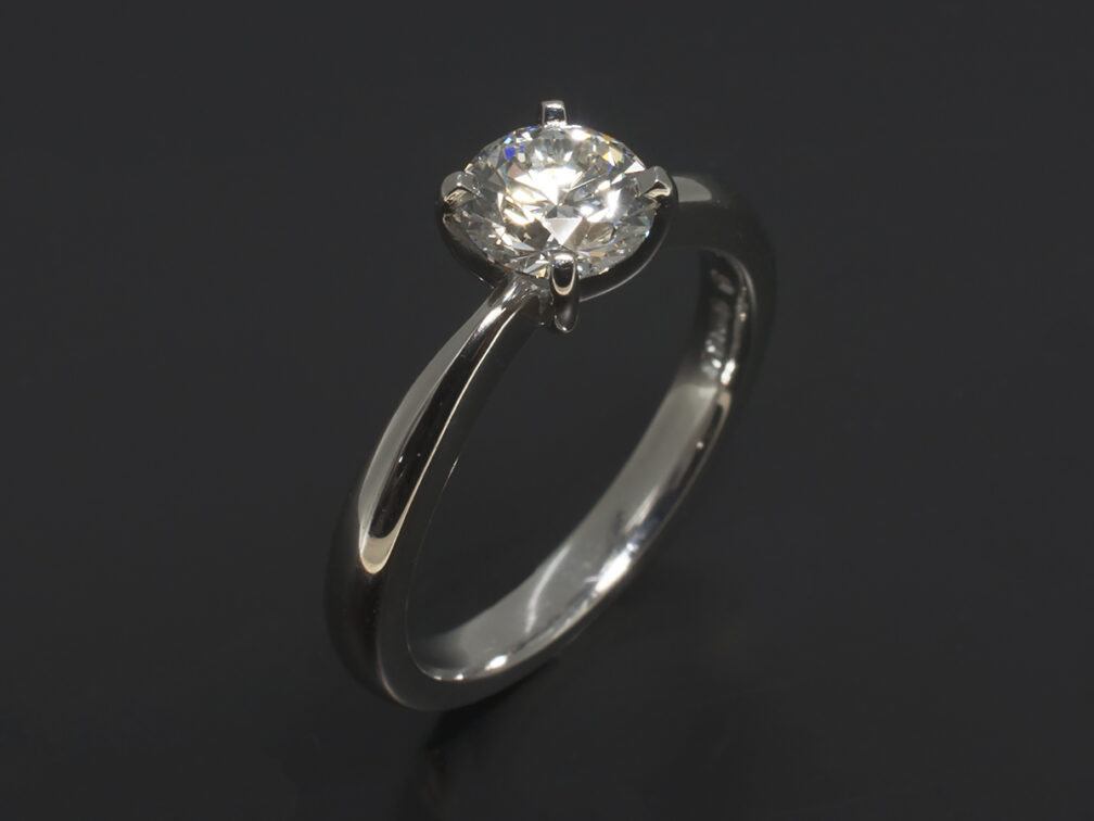 Round Brilliant Cut Diamond Engagement Rings Glasgow, Scotland