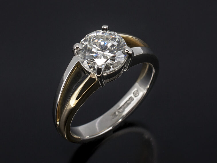 Round Brilliant Cut Diamond Engagement Rings Glasgow, Scotland