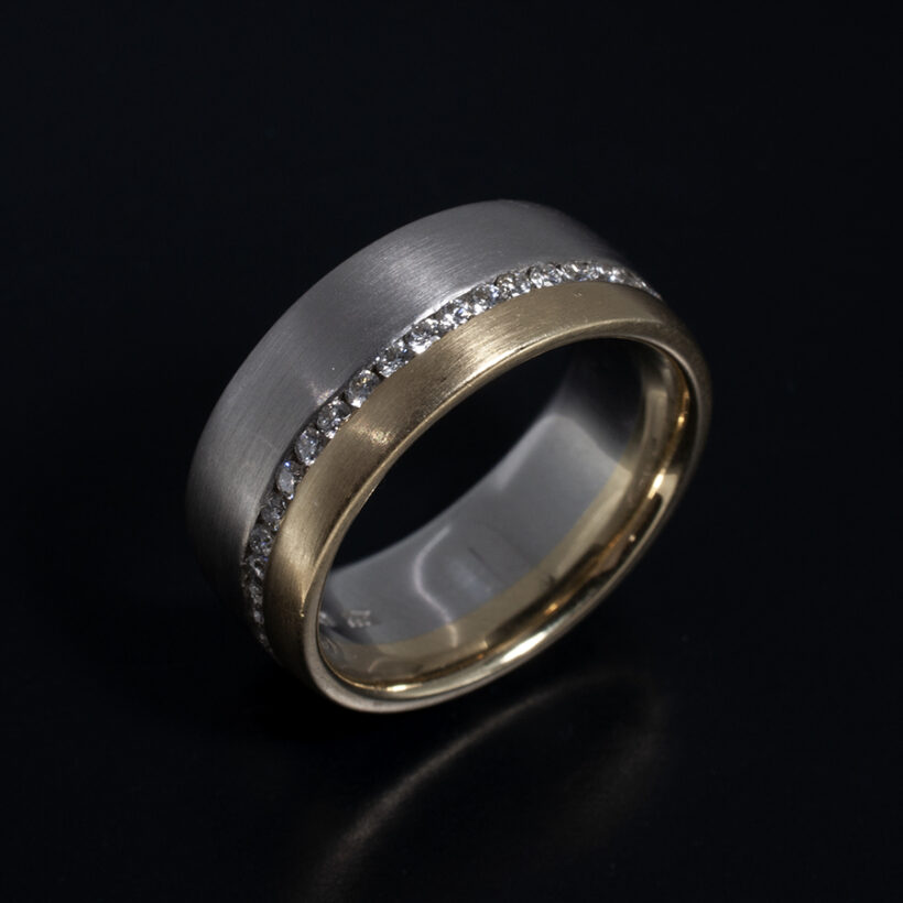 Ladies 18kt Yellow Gold & Platinum Channel Set Wedding Ring with Round Brilliant Cut Diamonds 0.28ct (42)