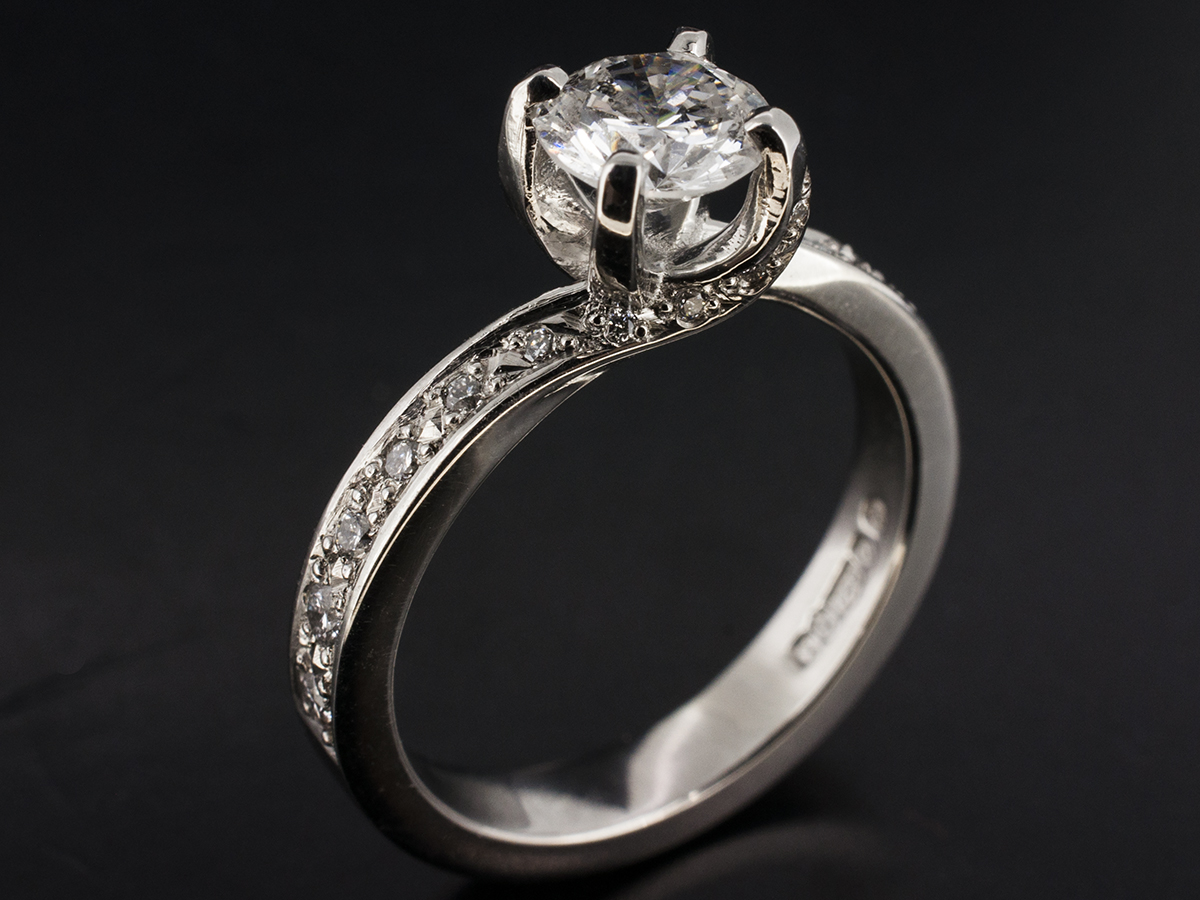 Lab Grown Diamond Engagement Ring | Buy Online