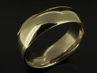 Gents Wedding Band, 18kt Yellow Gold Court Shape Design, Grooved Line Detail, 7mm Width