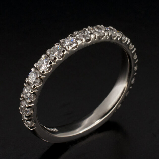Ladies Diamond Wedding Ring, Platinum Castle Set Design with Round Brilliant Cut Diamonds, 0.21ct Total (14)