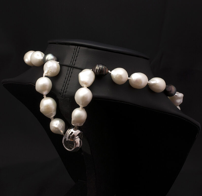 Ladies Tahitian and Baroque Multi Tone Pearl Necklace 20 inch strand with a locking clasp