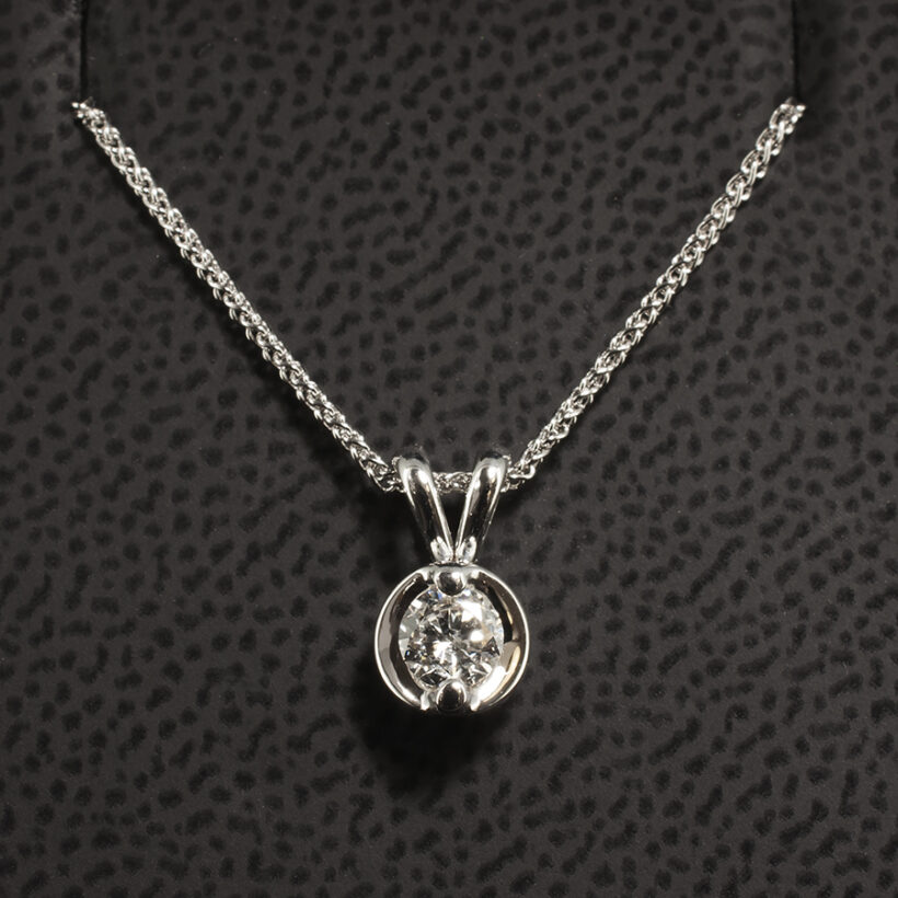 0.33ct Solitaire Diamond Claw Set Pendant in 18kt White Gold, Split Bale Detail