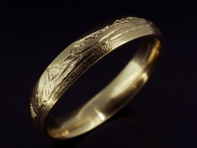 Ladies Mountain Landscape Wedding Ring, 18kt Yellow Gold Design, Italian Dolomites Mountain Range Detail, 4mm Width