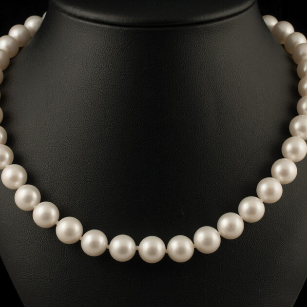 Freshwater Pearl Strand Necklace, 8.5-9.0mm Pearls, 22 Inches