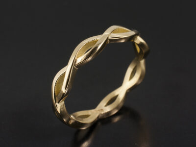 Gents 18kt Yellow Gold Wedding Ring, Full Twist Design Band