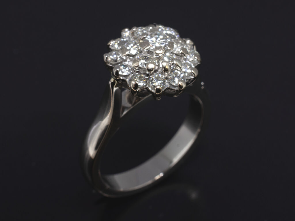 Round Brilliant Cut Diamond Engagement Rings Glasgow, Scotland