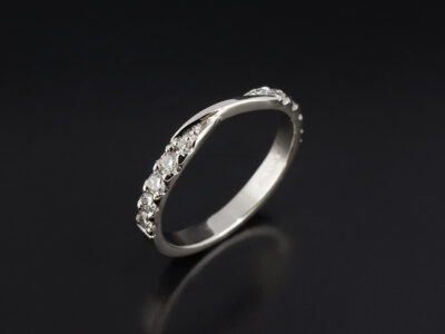 Ladies Lab Grown Diamond Wedding Ring, Platinum Castle Set Design with Twist, Round Brilliant Lab Grown Diamonds approx. 0.17ct
