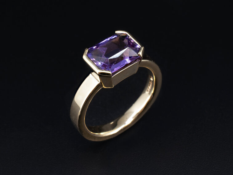Ladies Solitaire Amethyst Dress Ring, 9kt Yellow Gold Partial Rub over Set Design