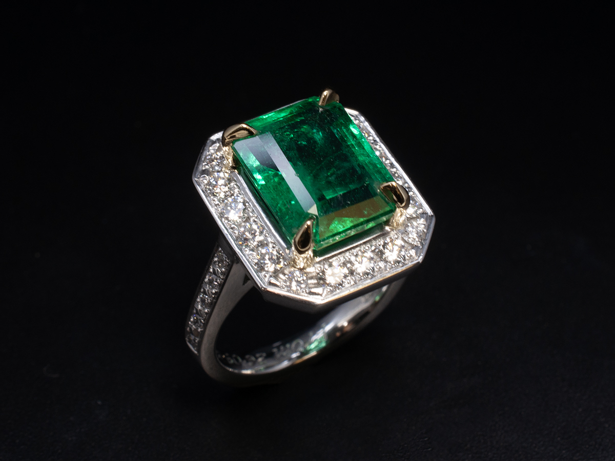 Customised Platinum Ring with Emerald