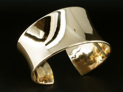 Ladies 18kt Yellow Gold Cuff, Concave Design with Tapered Edge, Highly Polished Finish