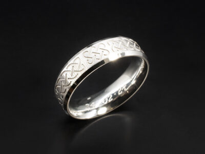 Gents Celtic Design Wedding Ring, Platinum 6mm Bevelled Edge Design, Celtic Pattern Detailing