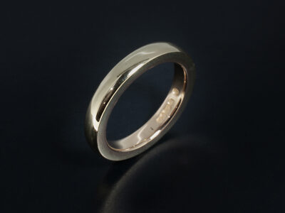 Ladies Krugerrand Wedding Ring, 18kt Yellow Gold Design with Krugerrand Inlay