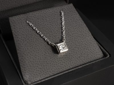 18kt White Gold Diamond Solitaire Pendant, Rub over Design, Princess Cut Diamond 0.39ct